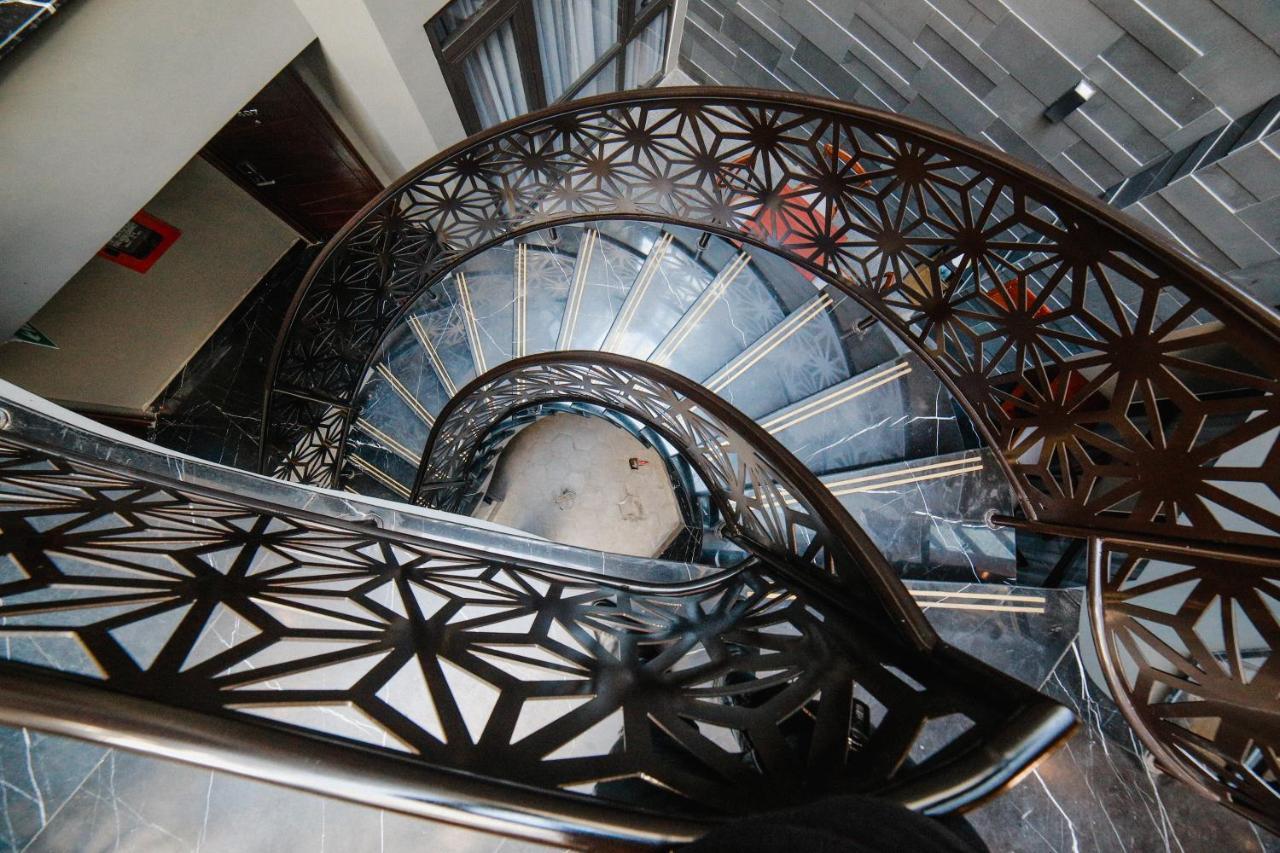 Victorian Hotel Dalat Екстер'єр фото
