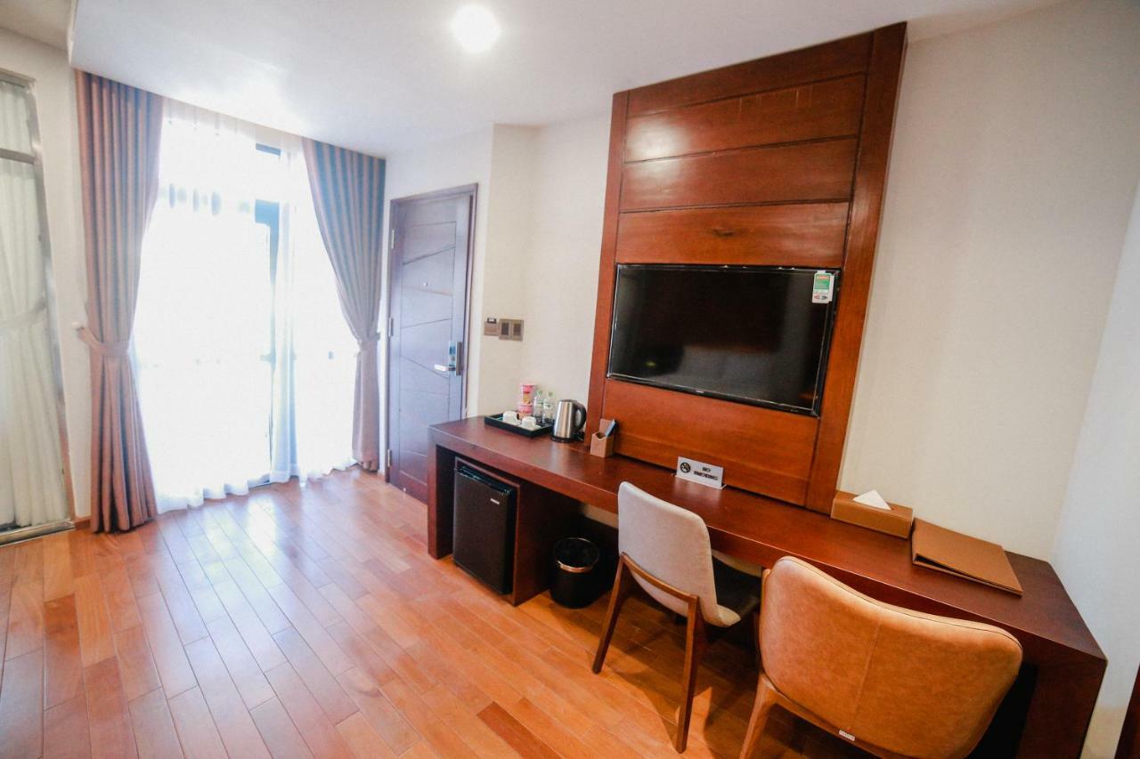 Victorian Hotel Dalat Екстер'єр фото
