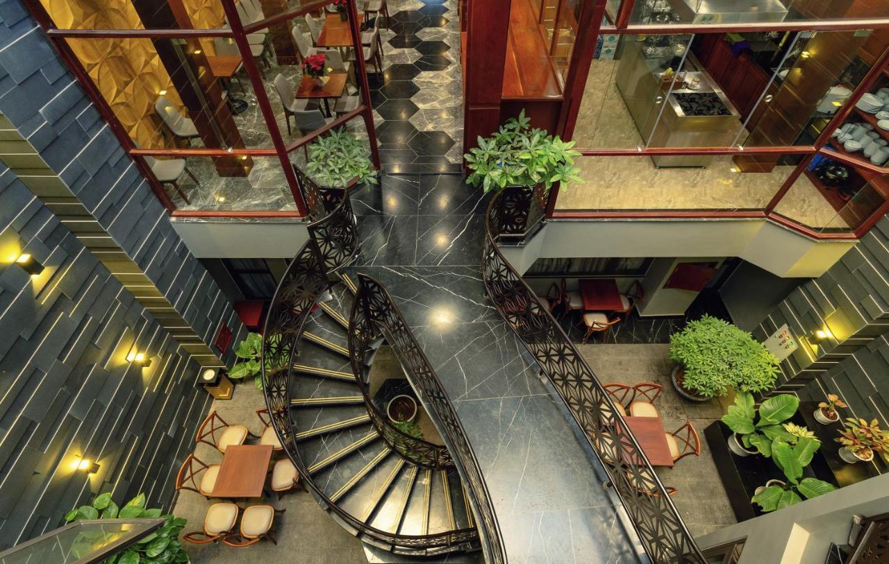 Victorian Hotel Dalat Екстер'єр фото